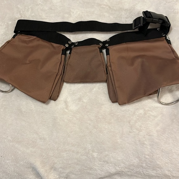 Glossy End Heavy-Duty Construction Tool Belt - Picture 4 of 7